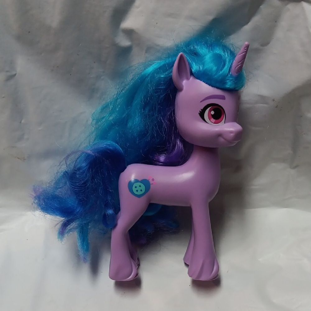 Hasbro My Little Ponny A New Generation Purple Unicorn Toy with Blue Mane 7"